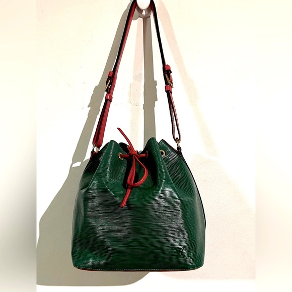 Louis Vuitton epi nor Green red Leather Bucket Bag - Picture 1 of 9